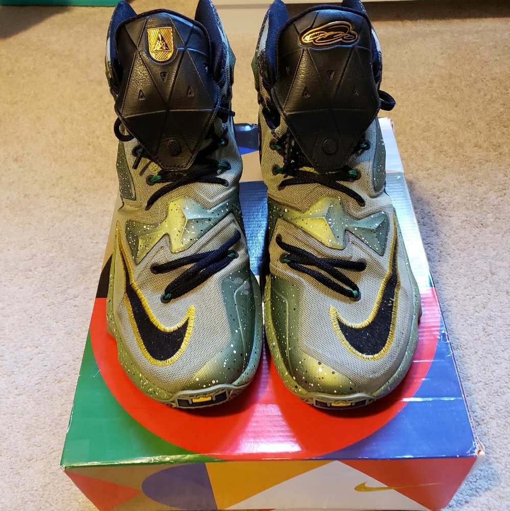 LeBron XIII  size 13